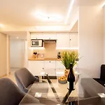 Sunny Palazzio T3 Old Port, Beaches, Congress Appartamento *