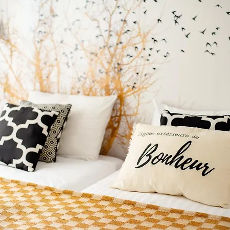 Sunny Palazzio T3 Old Port, Beaches, Congress *